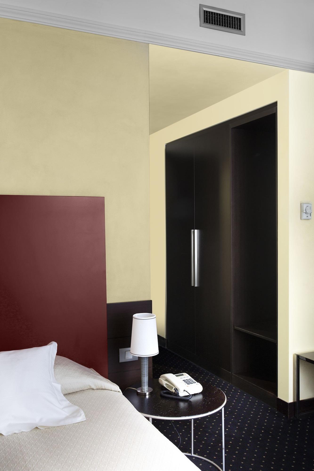 Hotel Colombia Milan Bagian luar foto