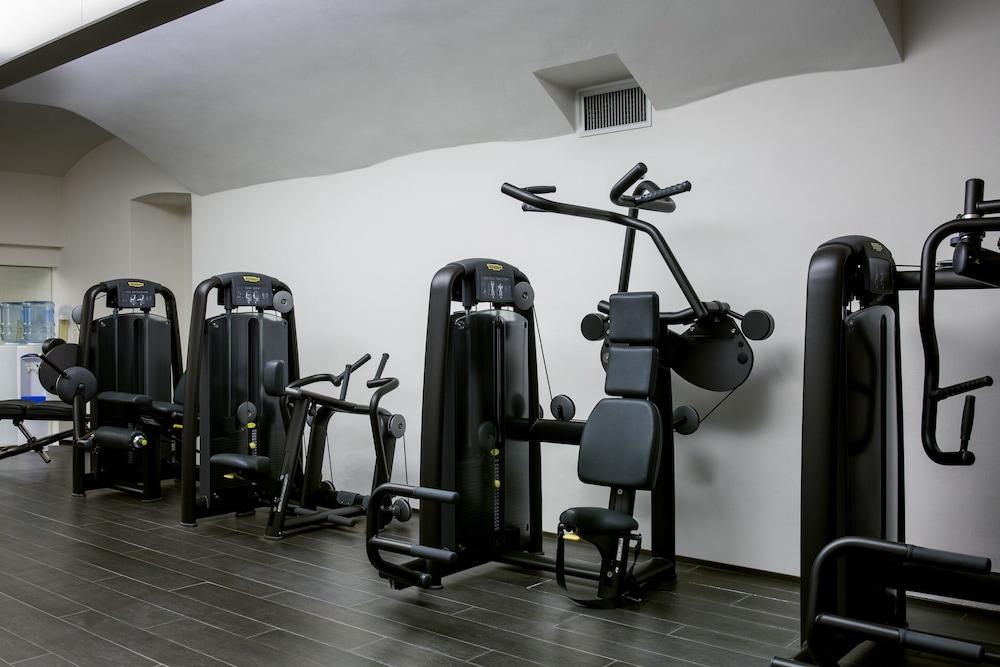 Hotel Colombia Milan Bagian luar foto
