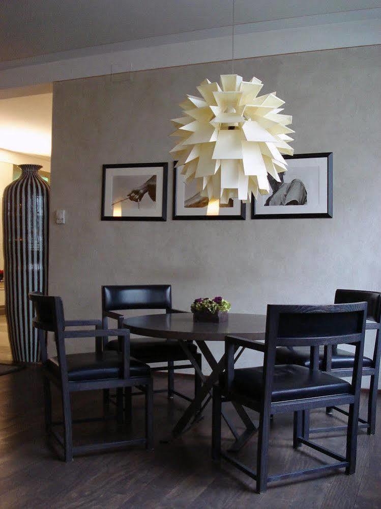 Hotel Colombia Milan Bagian luar foto